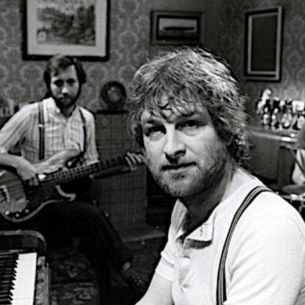 Chas Hodges