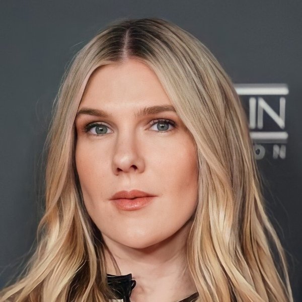 Lily Rabe