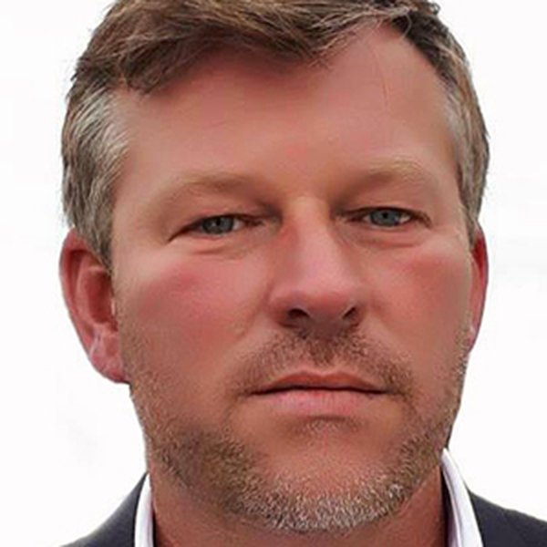 Chris Renaud