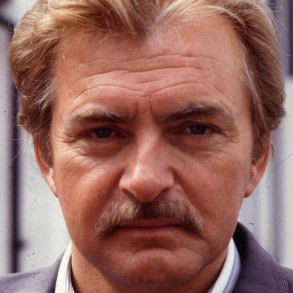 Tony Scannell