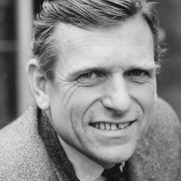 Leonard Teale