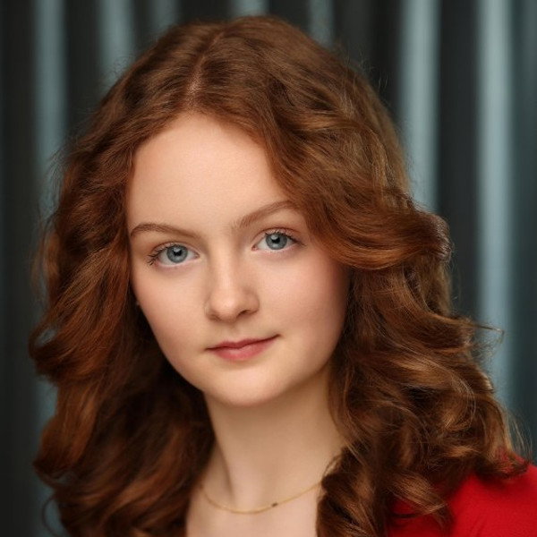 Holly Robertson