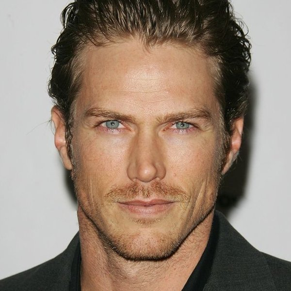 Jason Lewis