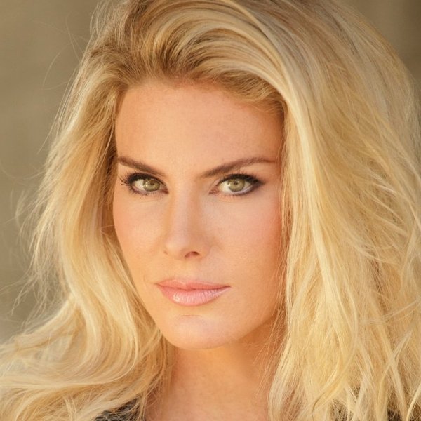 Kelly Greyson