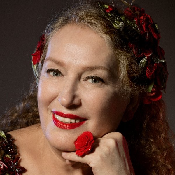 Suzan Kardeş