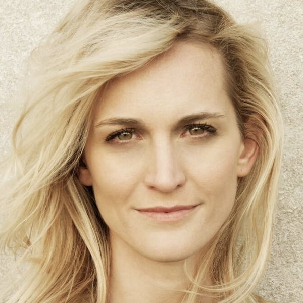 Joanne Tucker