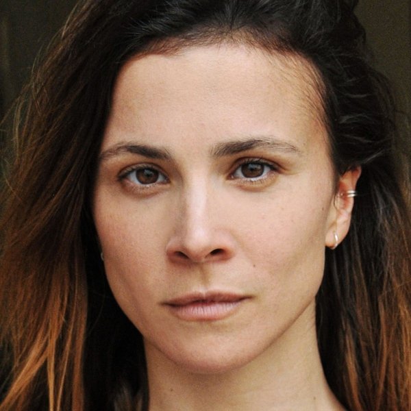 Aylin Tezel
