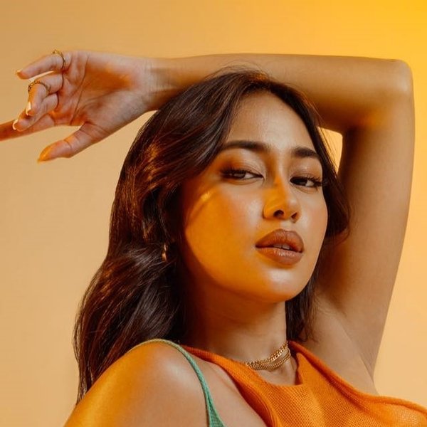 Elle Villanueva