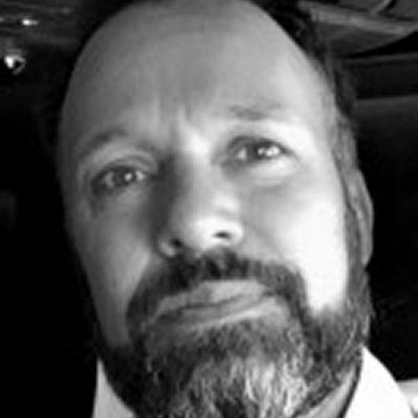 Tomas Stender