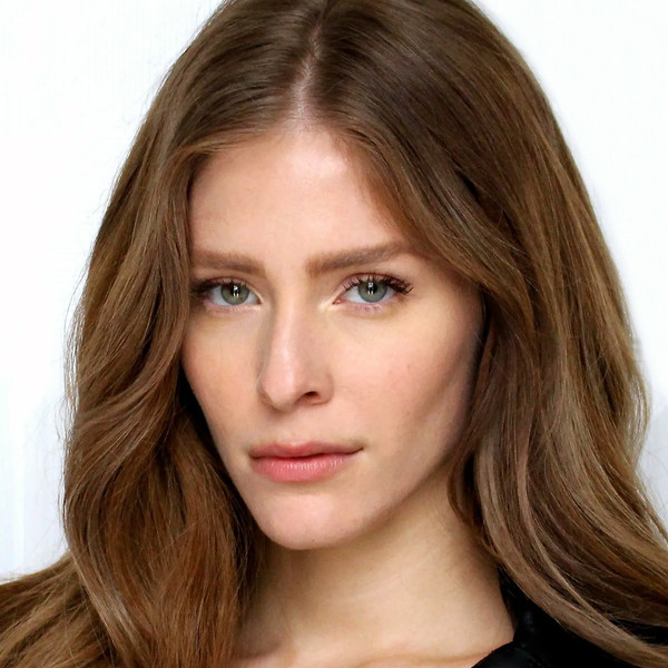 Jordan Claire Robbins