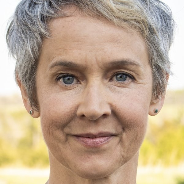 Laura Kirk