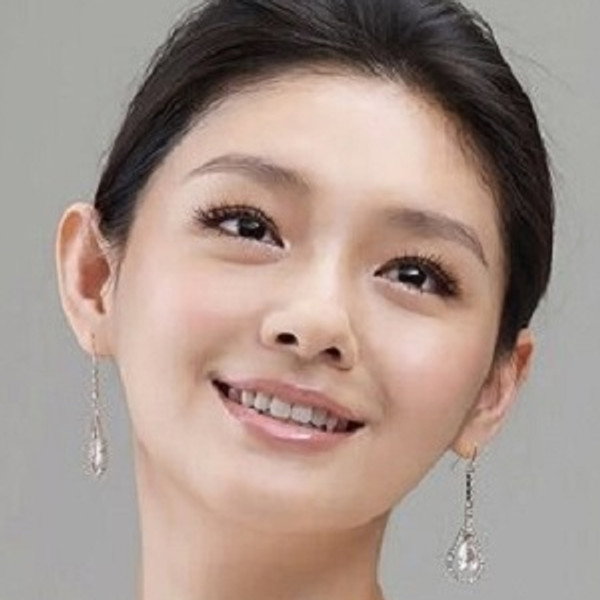 Barbie Hsu