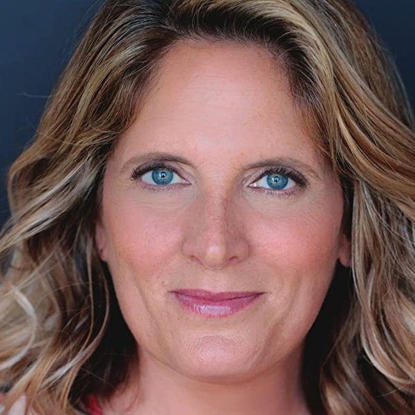 Lesley Wolff