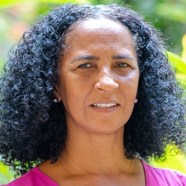 Luciana Souza