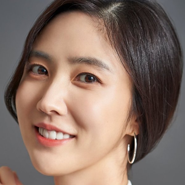Lee Soo-kyung