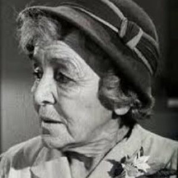 Alma Platt