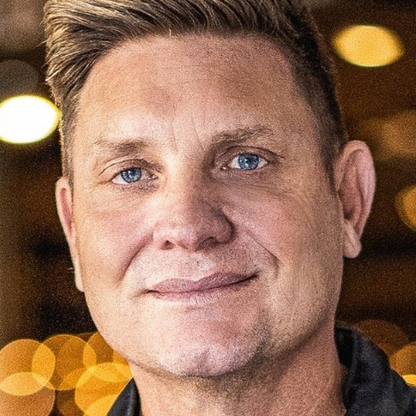 Kurt Darren