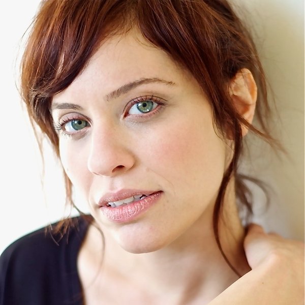 Laura Roth