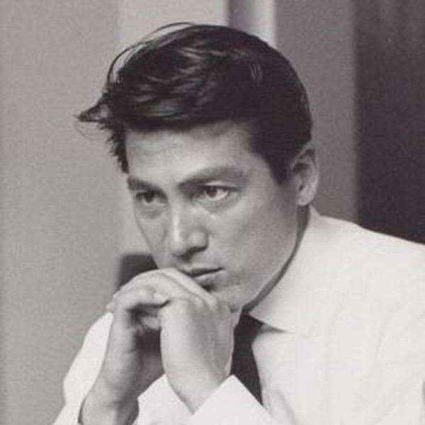 Eiji Okada