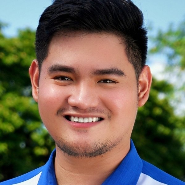 Michael Locsin