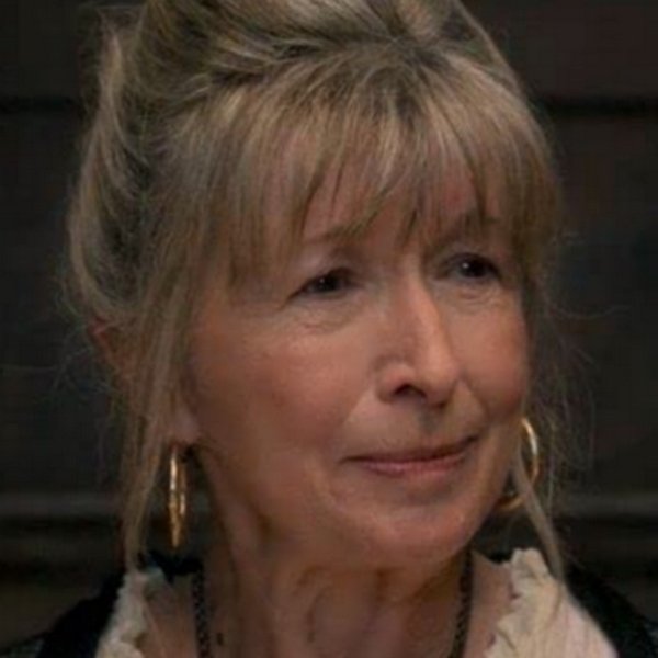 Maureen Thomas