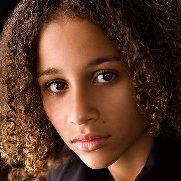 Alexis Llewellyn