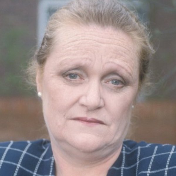 Jo Warne