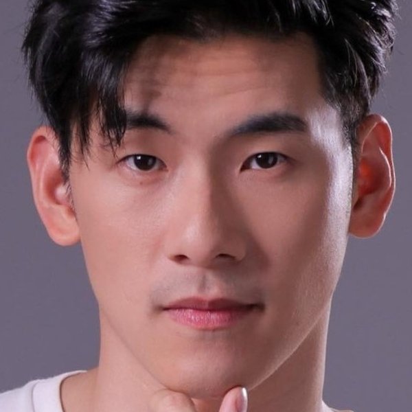 Thanakorn Kuljarassombat