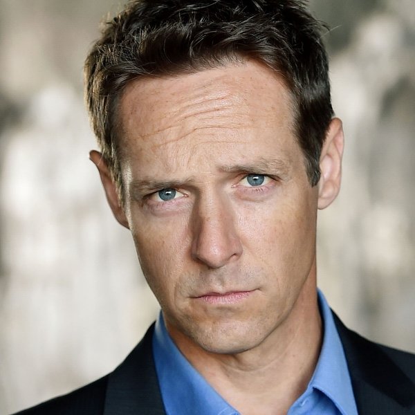 Christopher Rob Bowen