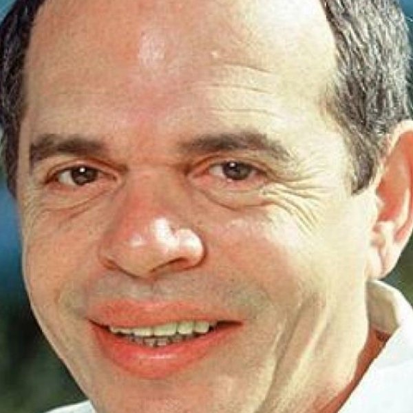 Ticky Holgado