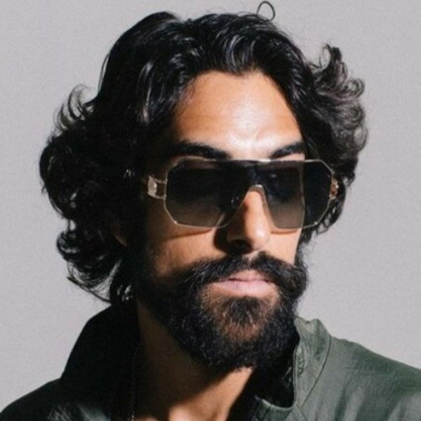 Eman Esfandi
