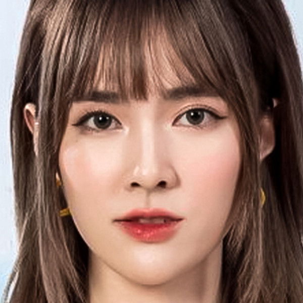 Punyawee Jungcharoen