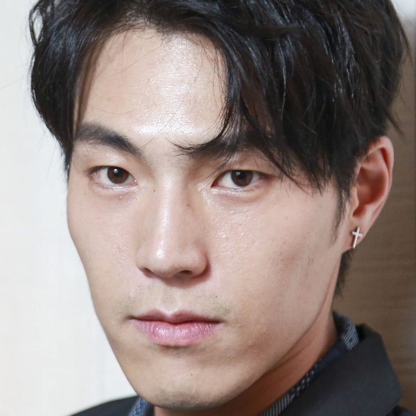 Chen-Kang Tang