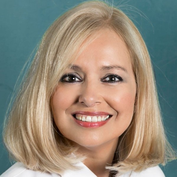 Emma Ozores