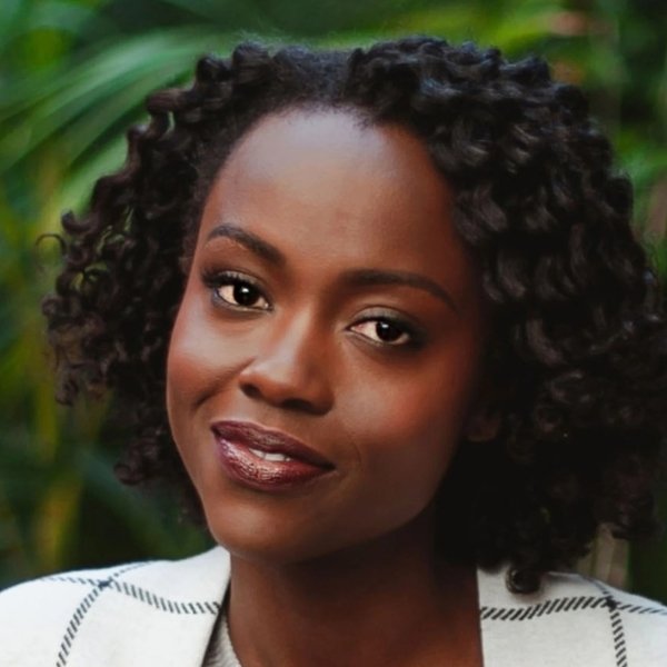 Akosia Sabet