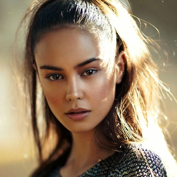 Courtney Eaton