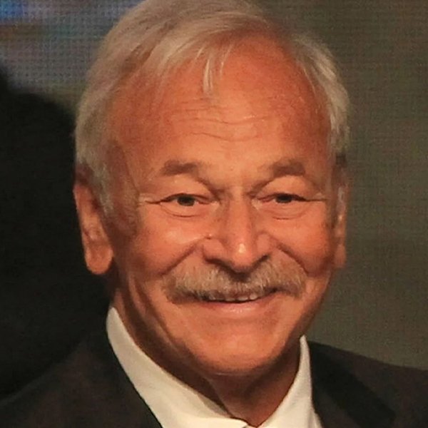 Kamil Sönmez