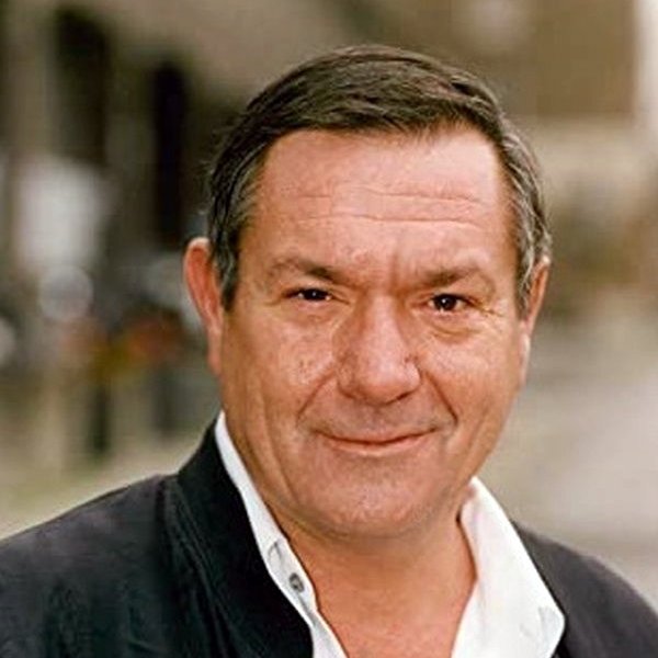 Michael Elphick