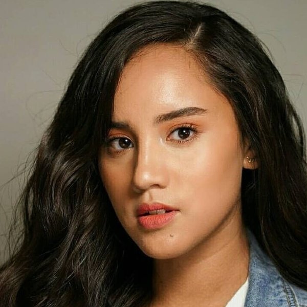 Julianne Gomez