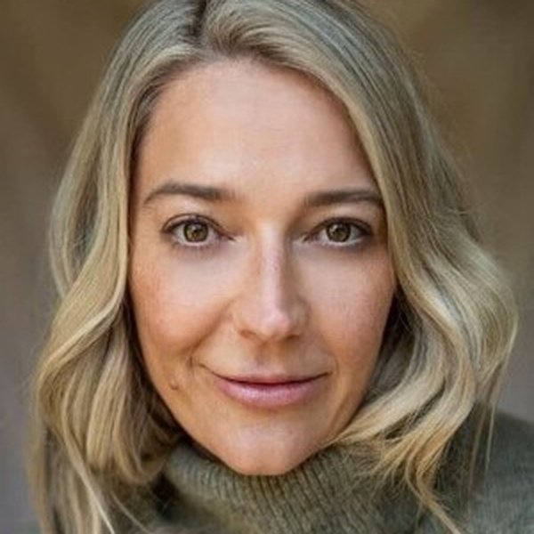 Elle Dawe