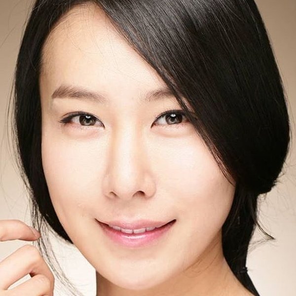 Lee Hwa-sun