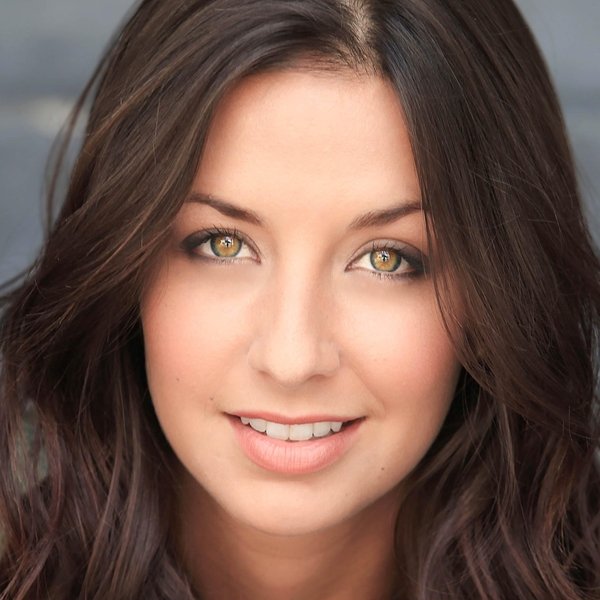 Adriana Leonard