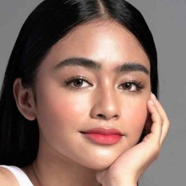 Vivoree Esclito