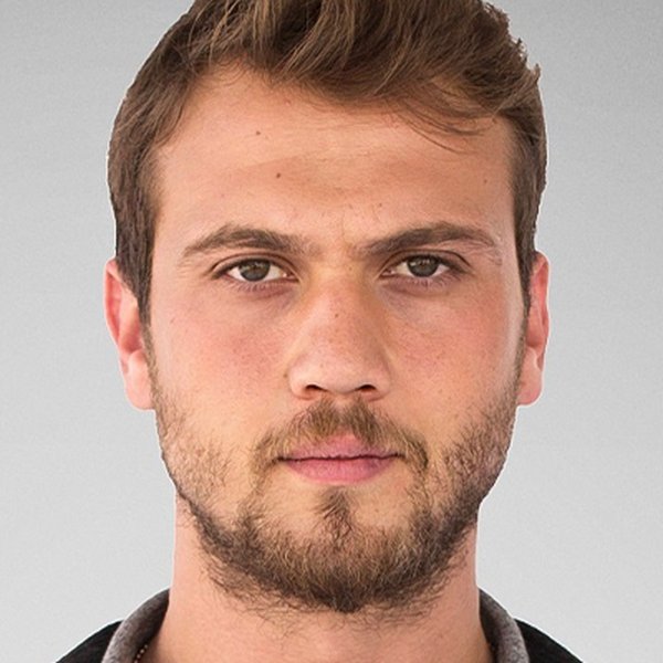 Aras Bulut Iynemli