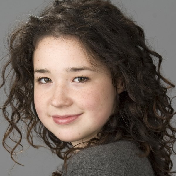 Sarah Steele