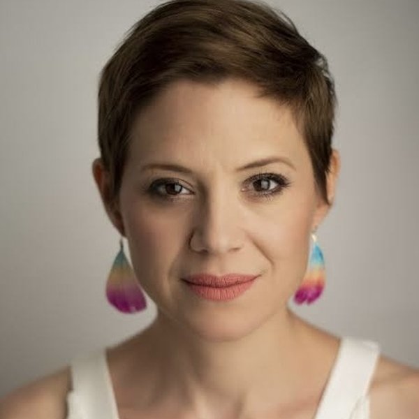 Dóra Szinetár