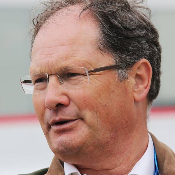 Frank Dernie