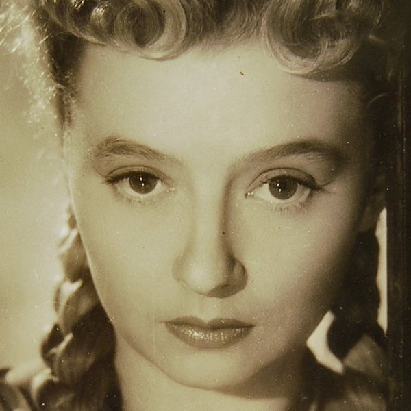 Simone Valère