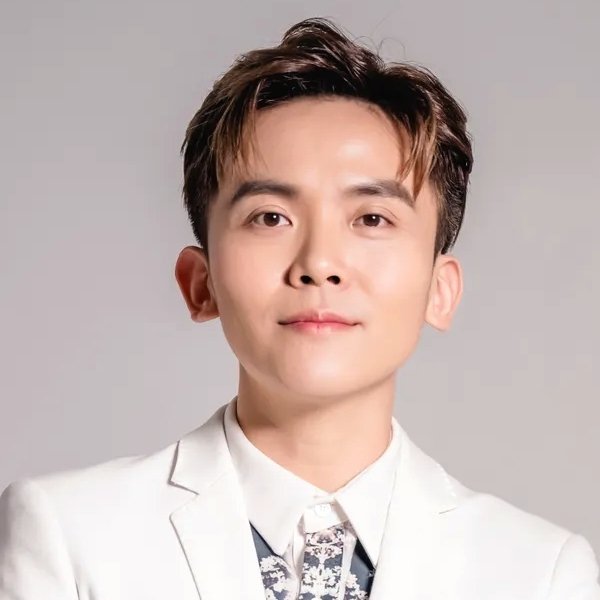 Hau-Ping Huang