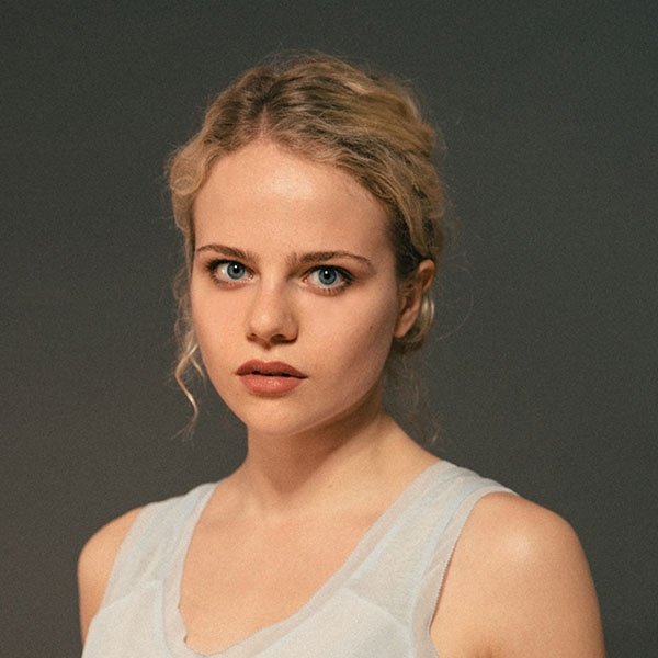 Lili Epply